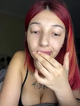 Nyvera Chat XXX live