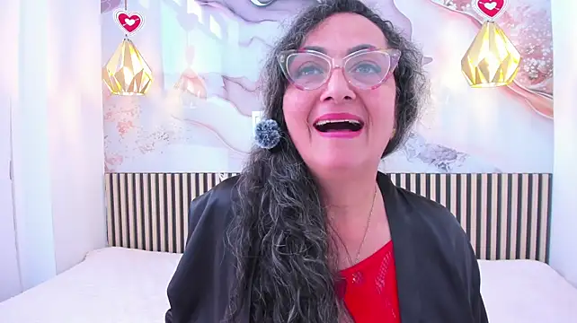 Chat +18 de AlessandraLeroy1 ao vivo