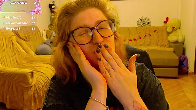LesiaOxxi Chat XXX in diretta