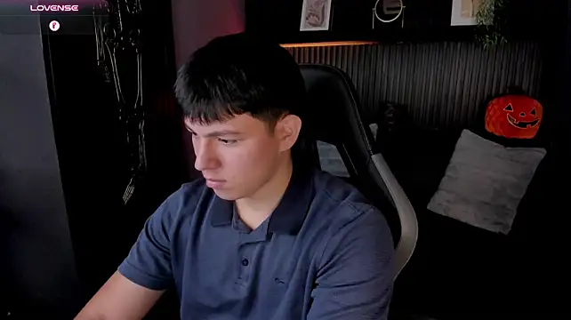 Chat XXX Live JamesCr_