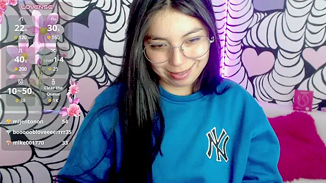 mochi_luna Adlı Modelin Canlı XXX Sohbeti