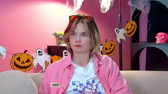 AliceAllard Chat XXX in diretta
