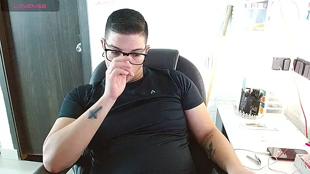 Realjoel01 Chat XXX in diretta
