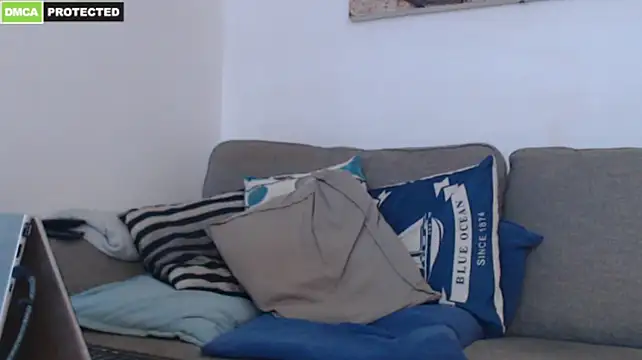 צ'אט XXX בשידור חי של bluedae1