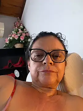 XXX chat uživo modela Sharongirl07