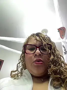 Chat XXX en directo de ROSALIASSHOP