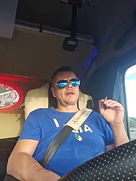 adas- – Naživo XXX chat