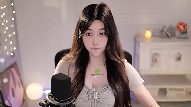 แชท XXX สดของ SleepArtist