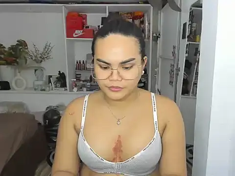 צ'אט XXX בשידור חי של Kendallfoxx