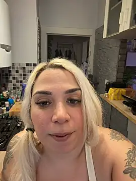 Živý XXX chat Monageil