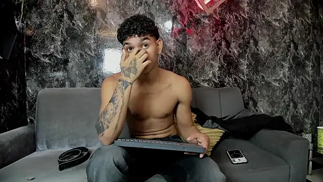 Chatroom XXX en direct de nova_mitchell7