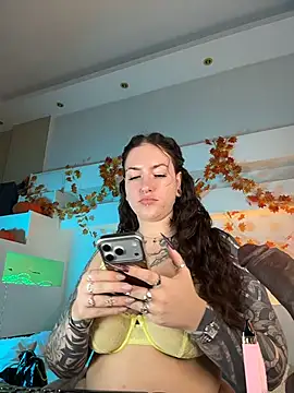 Tattitude_'s Live XXX Chat