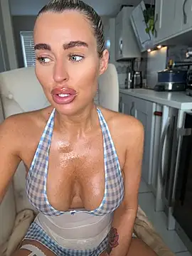 Carmel_Louise Chat XXX in diretta