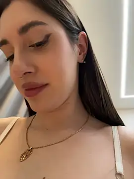 XXX chat uživo modela BOOMFOXY