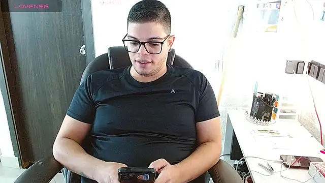 Czat XXX na żywo – Realjoel01