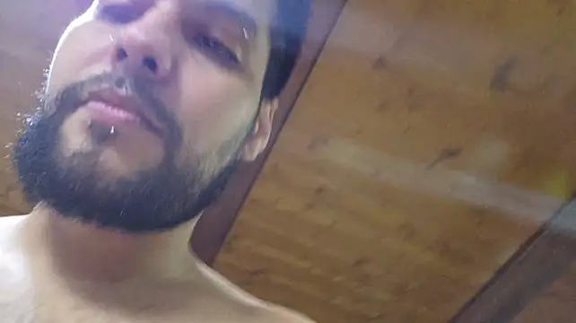 CRATOS69 Adlı Modelin Canlı XXX Sohbeti