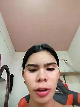 dianne_swift élő XXX-chatje