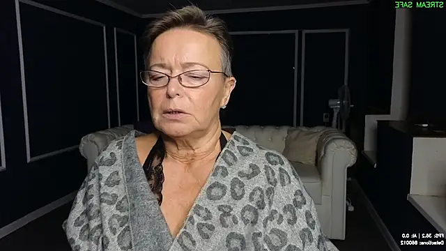 Živý XXX chat Lia_Light