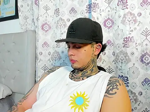 juan_alvarez18 – Live XXX-chat