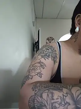 KatInk Adlı Modelin Canlı XXX Sohbeti