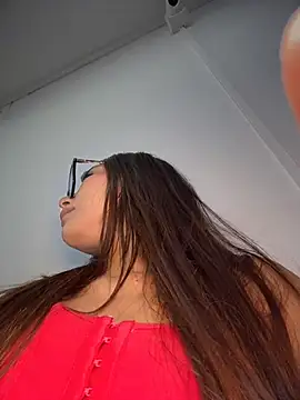 Chat +18 de amira_cute2 ao vivo