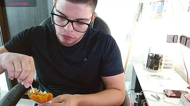 Realjoel01 XXX чат на живо