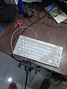 tiny_deviln Live XXX chat