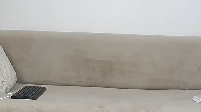 XXX chat uživo modela Avgust__