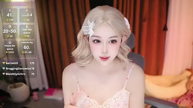 HazelsomiのライブXXXチャット