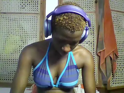 Chatroom XXX en direct de Goldy_petite