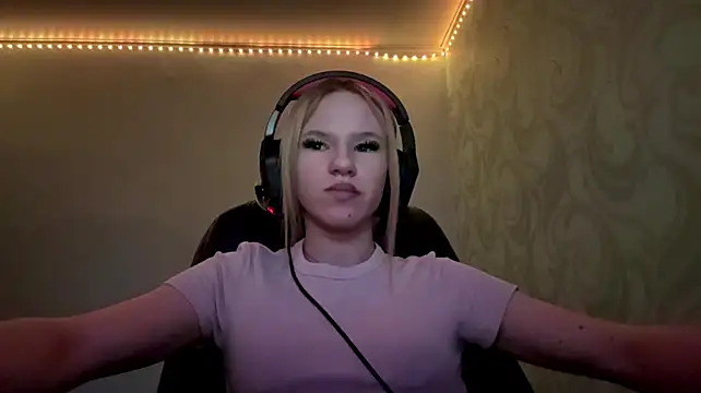 linaloawot XXX чат на живо