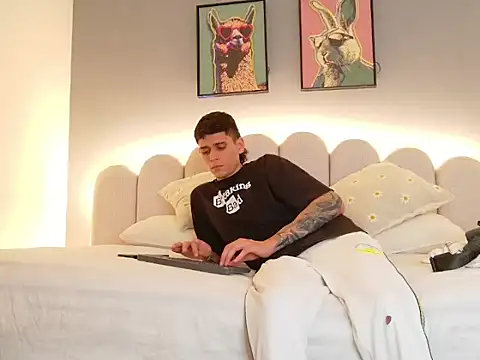 BryanGrey__ XXX чат на живо