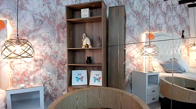 ScarletMore Adlı Modelin Canlı XXX Sohbeti