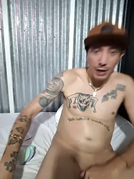 แชท XXX สดของ TuzdayG