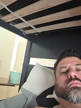 Roddog18 Live XXX Chat