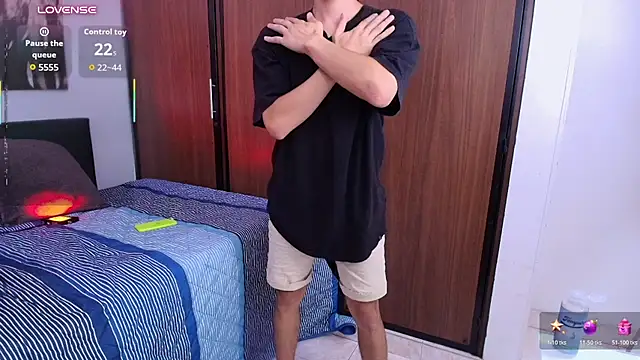 Jacob5_ Live XXX Chat