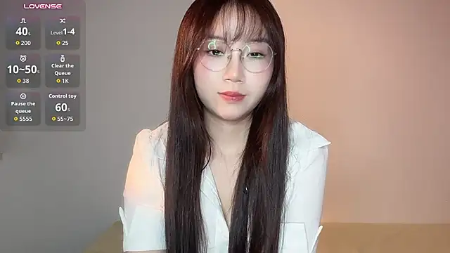 77-Vicky's Live XXX Chat