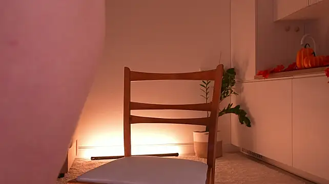 Miablueye Live XXX-chat
