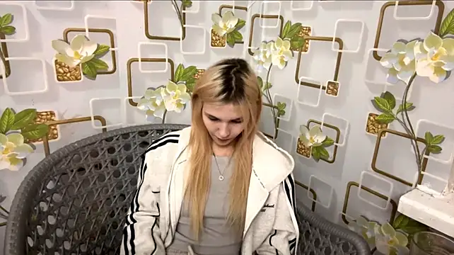 Chat +18 de MarlanaSteff ao vivo