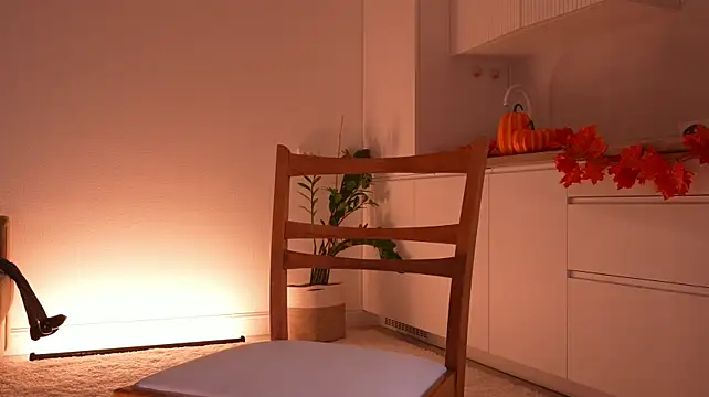 Miablueye live XXX chat