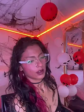 Chatroom XXX en direct de SamathaMay