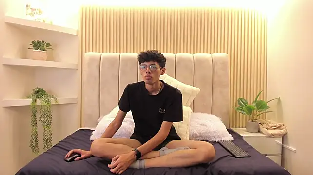 Chatroom XXX en direct de Ethan_Kay