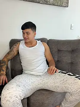 แชท XXX สดของ Christopher_strongg