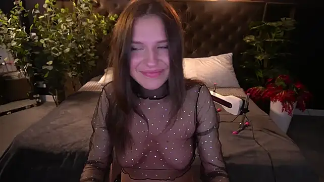 SecretKiraa Chat XXX live