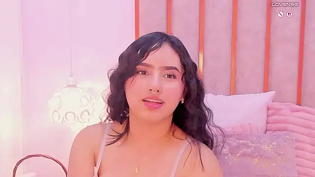 Zoe_Monrow Adlı Modelin Canlı XXX Sohbeti