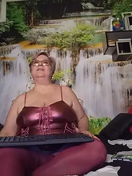 QueenPammy1 现场XXX聊天