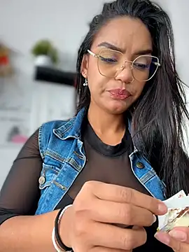 Živý XXX chat Sara-77