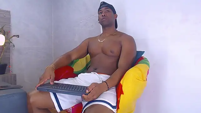 Chat XXX ao vivo de Roman_Muscle_