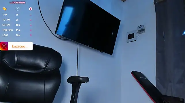 kuzzcoo Live XXX-chat