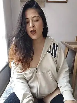צ'אט XXX בשידור חי של LisbethMoore_